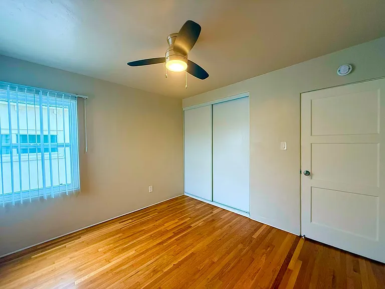 4756 Cape May Ave — Photo 12