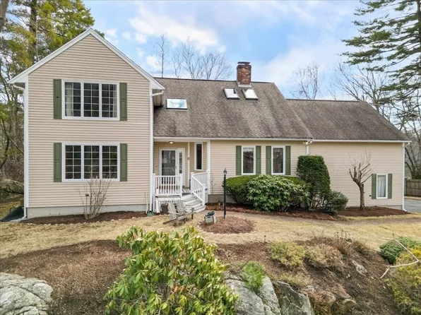 6 Middlebury Ln, Beverly, MA 01915