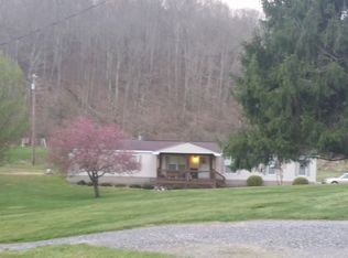 1013 Mud Lick Rd, Buckhannon, WV 26201