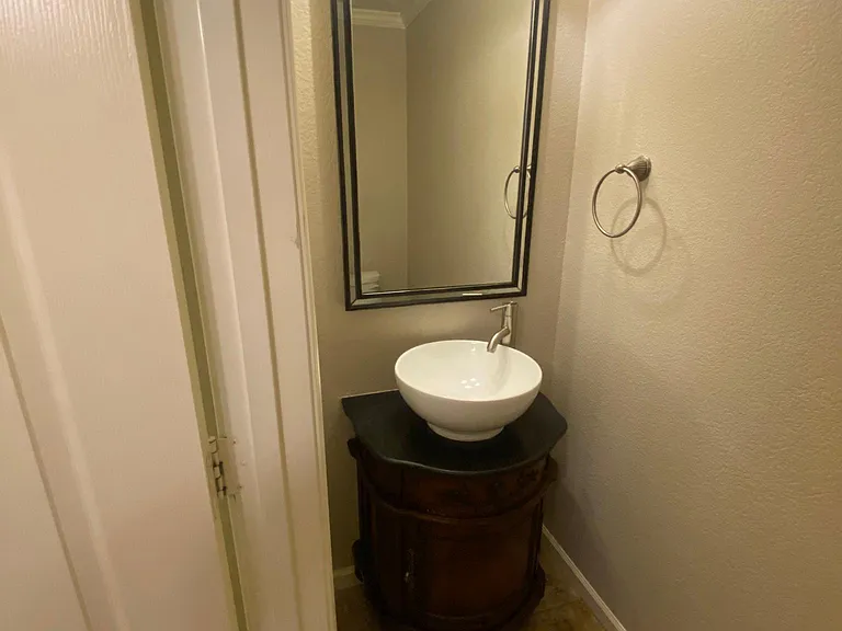2504 W Hedgehog Pl — Photo 16