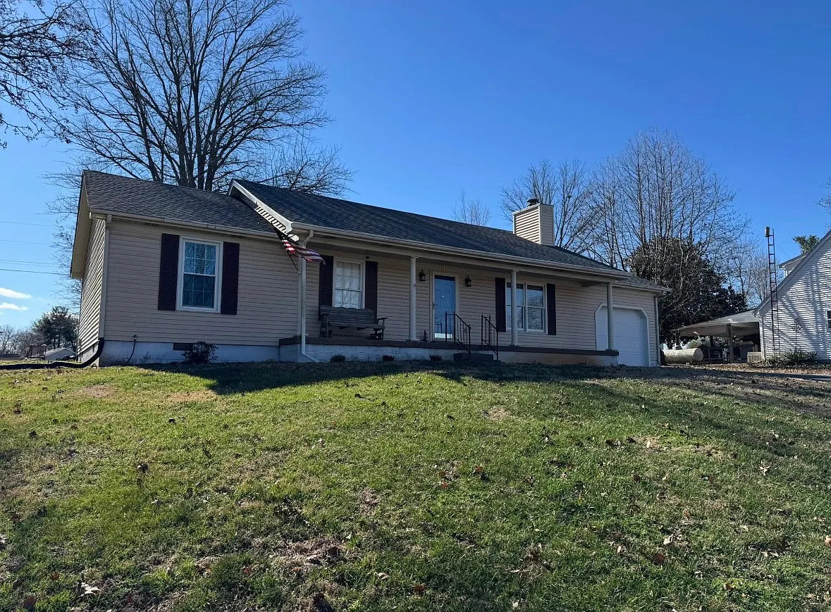 729 Collett Rd — Photo 1