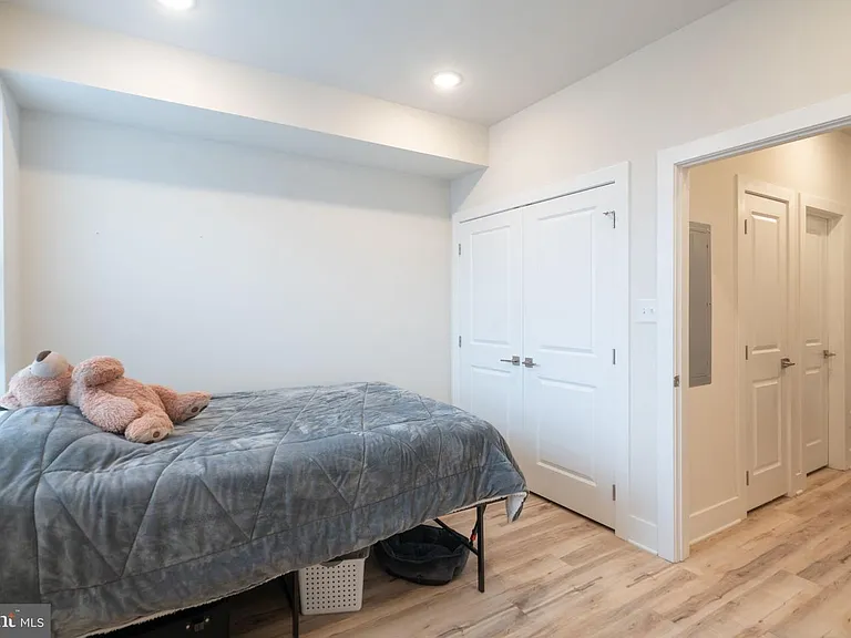 2531 N Mascher St #2 — Photo 10