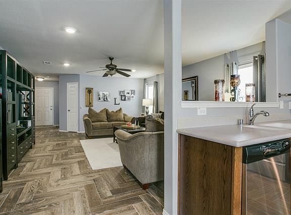 5th image of 2348 Clairborne Dr