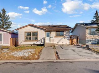 48 W Faldale Close NE, Calgary, AB T3J 1V9