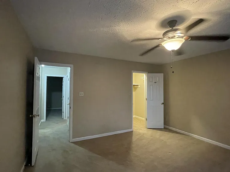 212 Sprucepine Dr — Photo 21