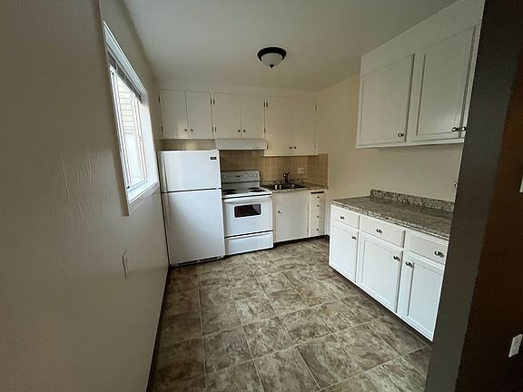 3rd image of 1281 24th Ave APT 6