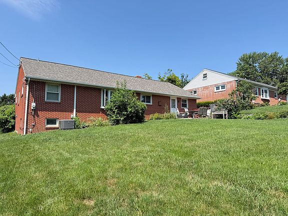 3rd image of 45 Highland Dr