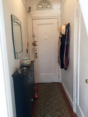 Rented by Pink Stone Realty LLC | media 32