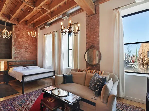 130 Jackson Street image 1 of 5