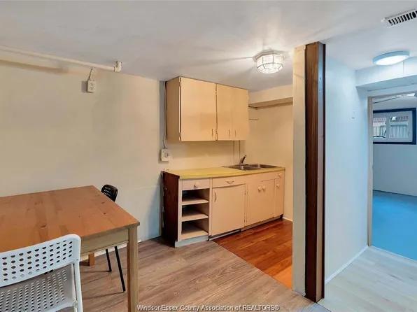 739 Josephine Ave #Basement, Windsor, ON N9B 2L2