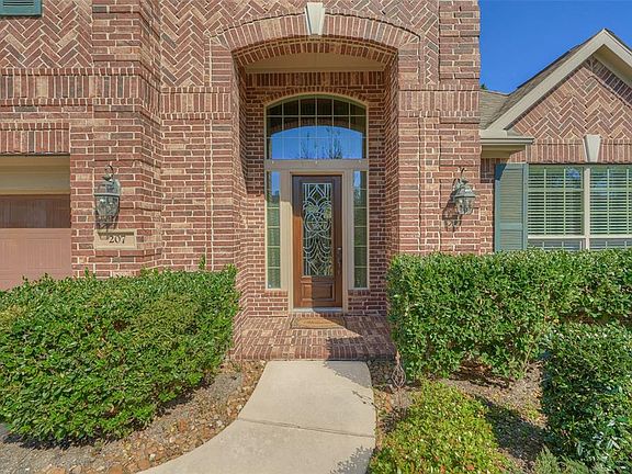 3rd image of 207 Pinto Point Dr