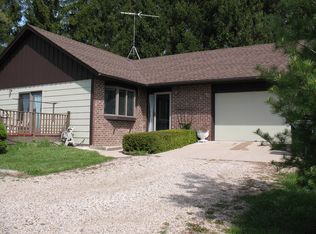 N9035 Townline Rd, East Troy, WI 53120