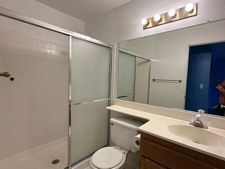 1213 Lawton Ct — Photo 17