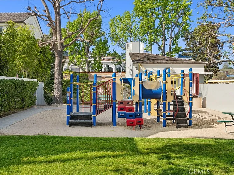 2572 Bayshore Dr — Photo 59
