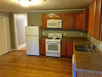 2 bed, 1000 sqft, $2,200 — Photo 2