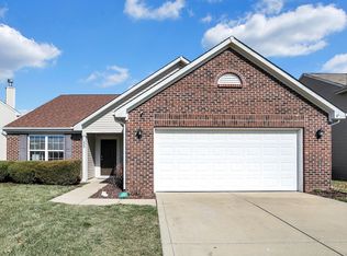 628 Loon Ln, Greenwood, IN 46143
