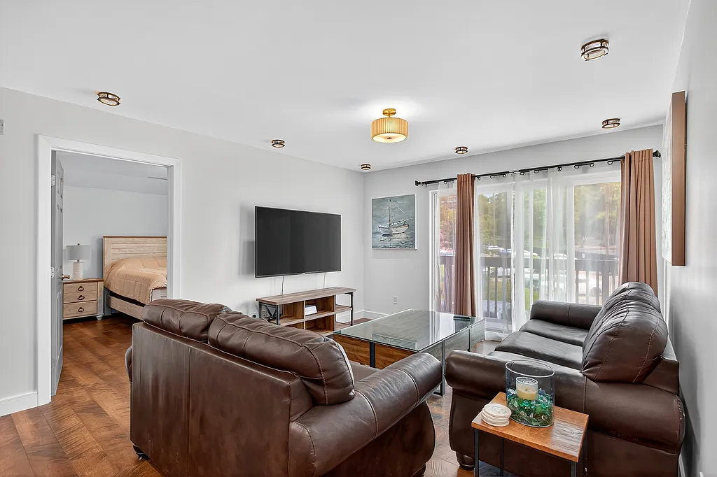 3 bed, 2.0 bath, $6,125 — Photo 1