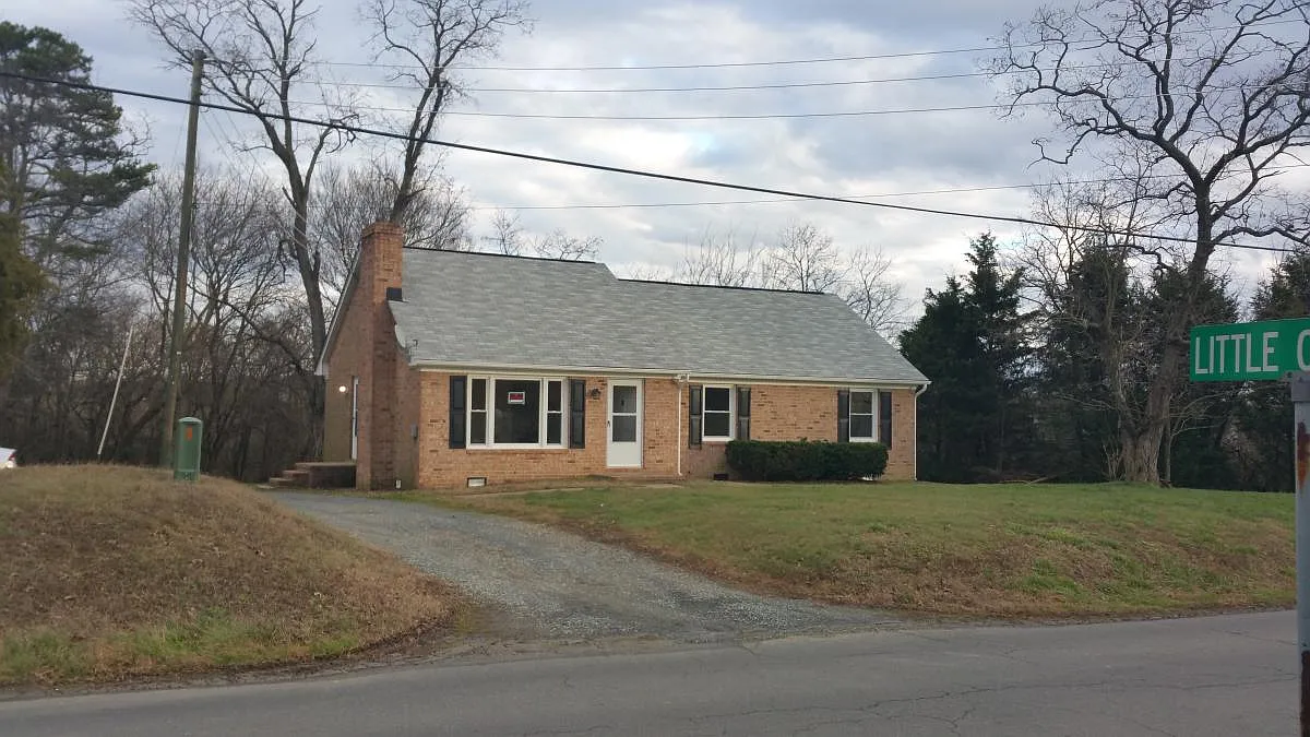 211 Caisson Rd photo 1