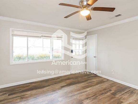 1432537_003_living_room_4.jpg