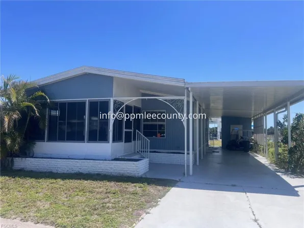 947 Strongbox Ln, North Fort Myers, FL 33917