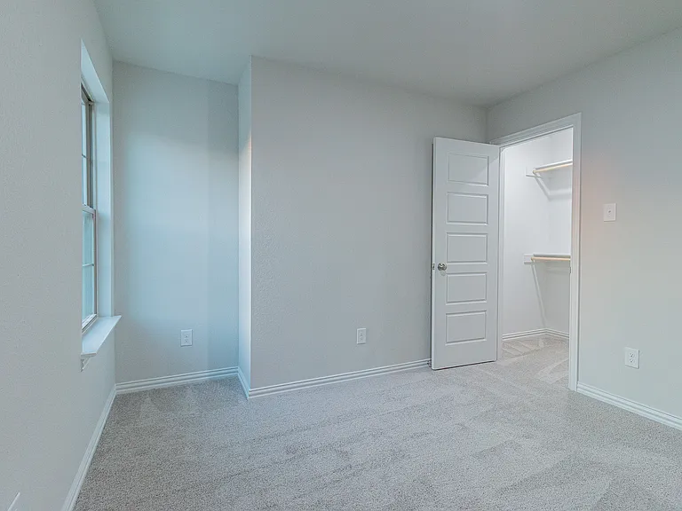 1544 Homeplace Cir — Photo 35