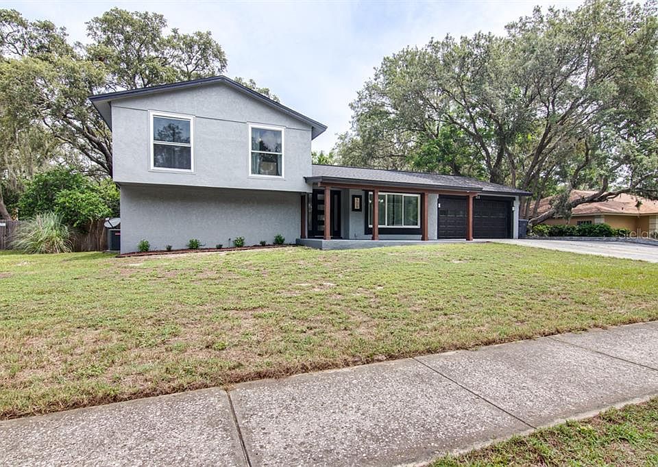 1st image of 108 Bloomingfield Dr