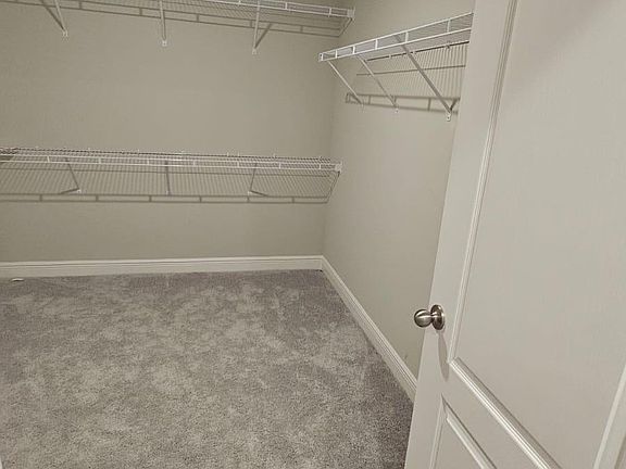 5th image of 1107 Oak Bluff Dr