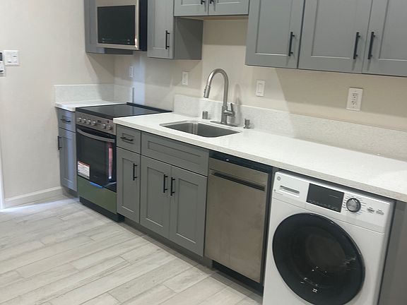 3rd image of 1750 Yukon Territory Ave #2