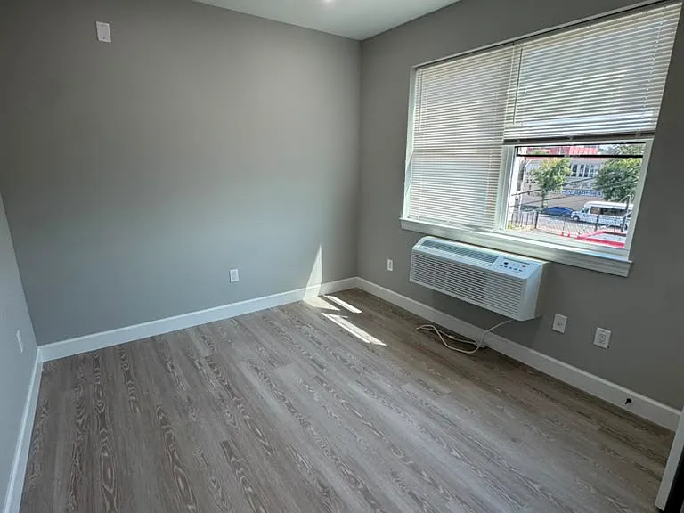 167 Fair St — Photo 8