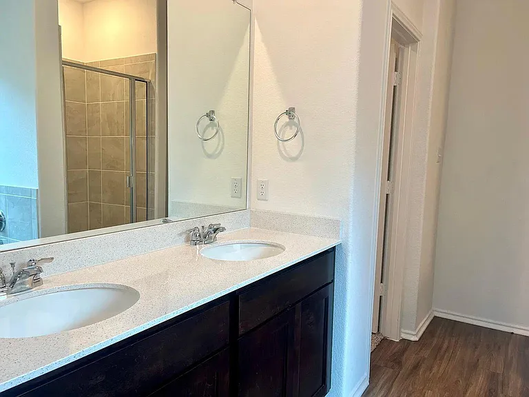 100 Milliner Loop — Photo 14