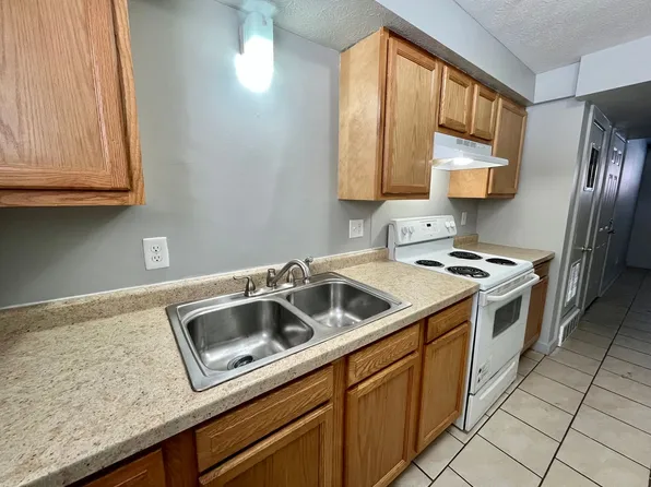 Redman Avenue 4602 - 4608, 4602-4608 Redman Ave #46021, Omaha, NE 68104