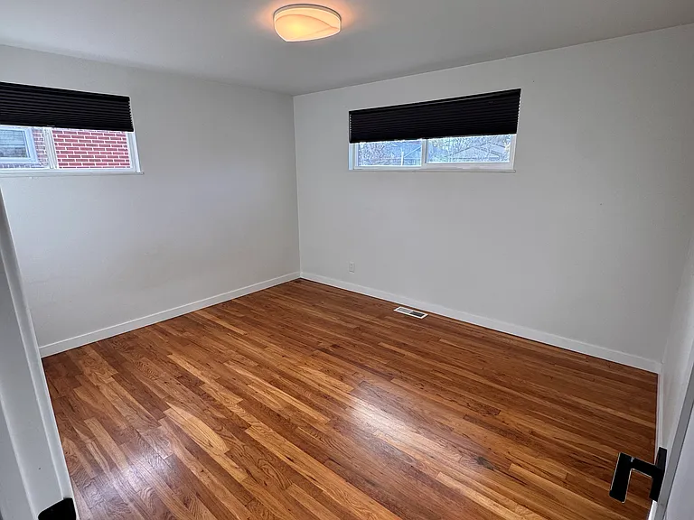605 S Emery St — Photo 13