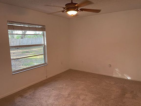 5th image of 12213 Meadow Ln