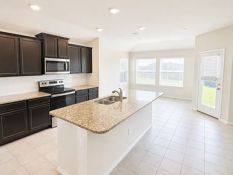 2032 Mallard Ct — Photo 5