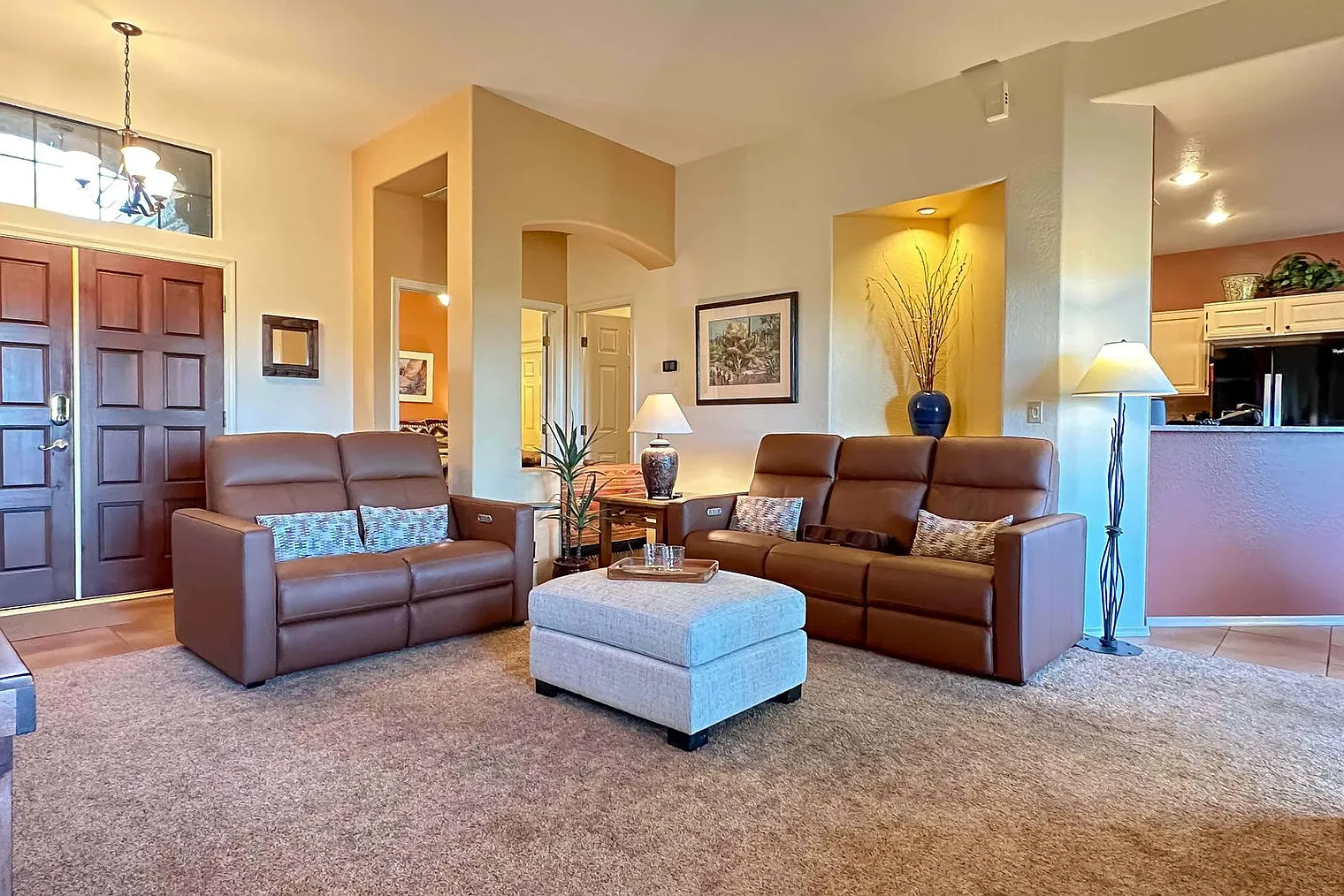 3 bed, 2.0 bath, 1506 sqft, $3,729 — Photo 2