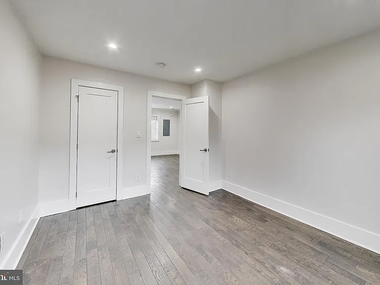 5031 H St SE #4 — Photo 4