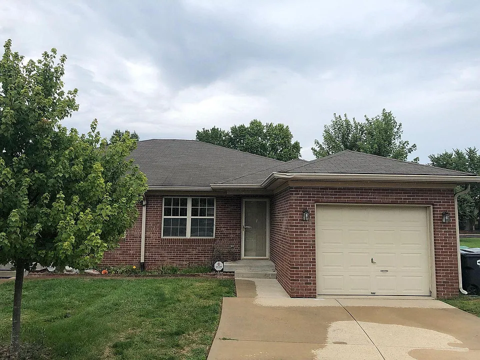 94 Virgil Dr