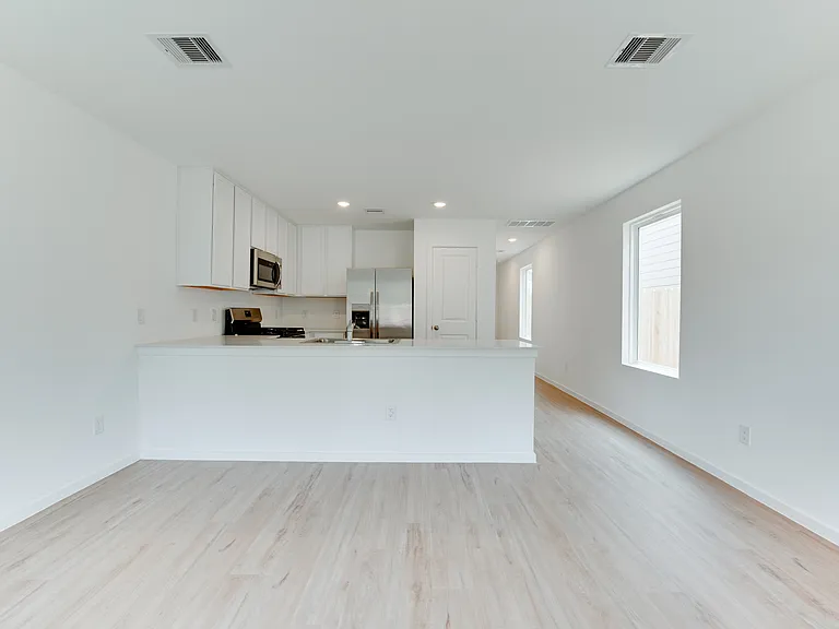 21475 Carosella Dr — Photo 11