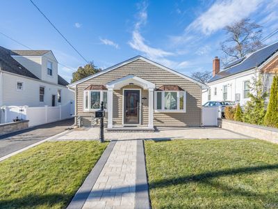 69 Harriet Avenue, Hempstead, NY, 11550