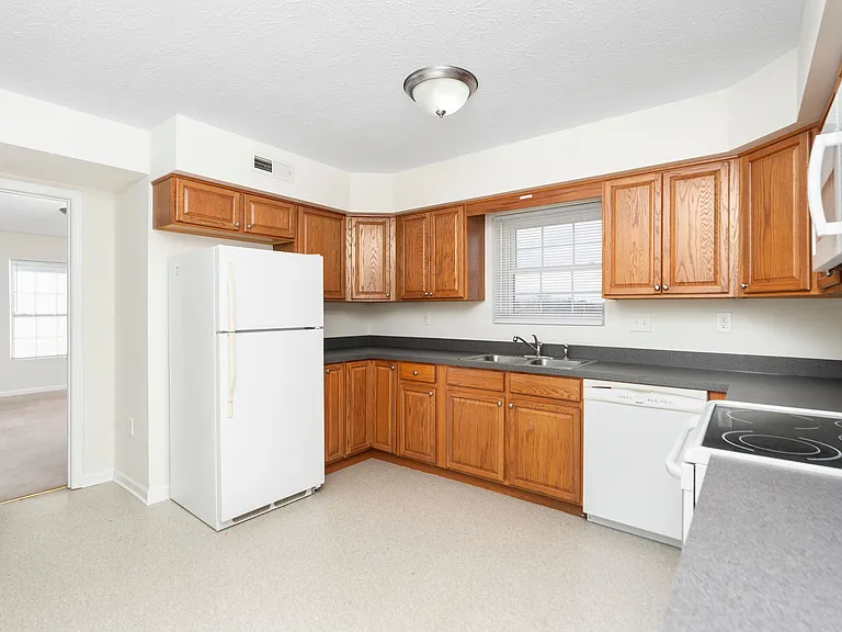 8 Rosette Ln #202 — Photo 13