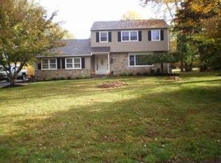 1449 Dogwood St, Langhorne, PA 19047