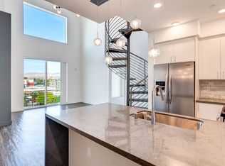 Moderno Metro, North Hollywood, CA 91601