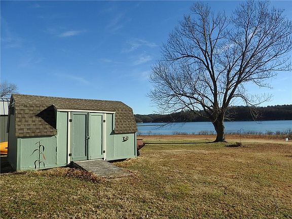 4th image of 8362 S Lakeshore Dr