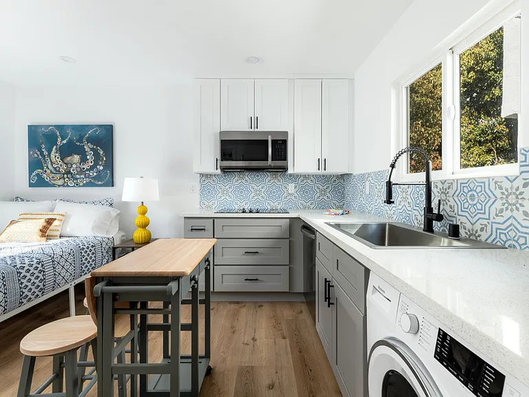 3400 Somerset Dr #3404 — Photo 6