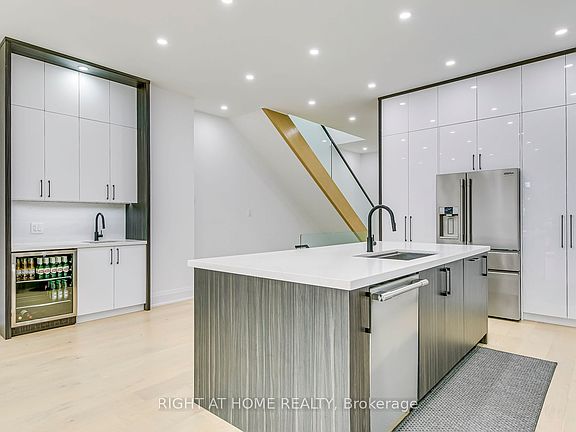 5th image of 5 Enfield Ave