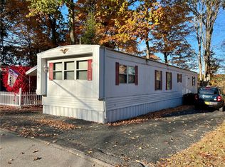 15 Spinet Dr, Rochester, NY 14625