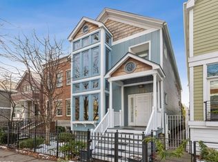 1425 W Lill Ave, Chicago, IL