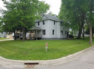 716 6th St SE, Willmar, MN 56201