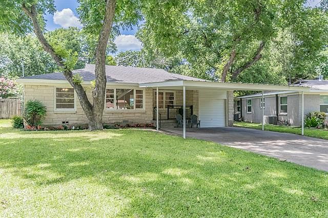 1st image of 132 McGee Dr