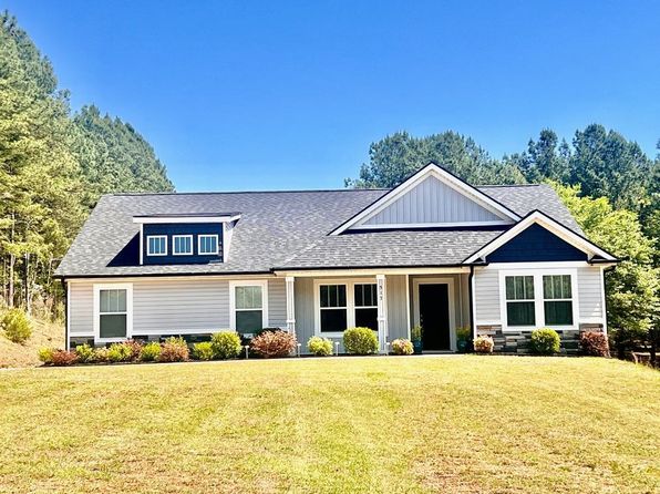 515 Thorn Cove Dr, Chesnee, SC 29323